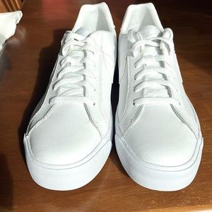 Nike Court Royale AC